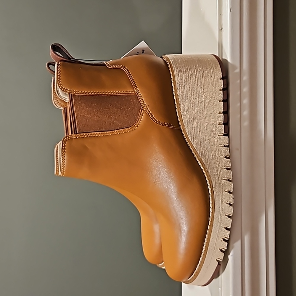 Cole Haan Zero Grand Chelsea Booties (Women’s Size 6)